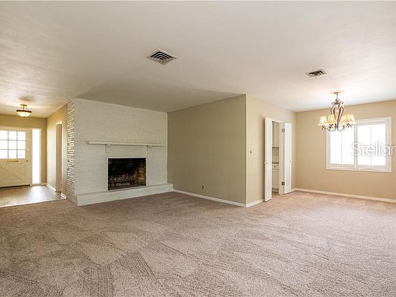 5th image of 3615 Rosswood Dr