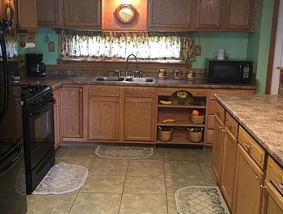 5th image of 909 Sherwood Dr