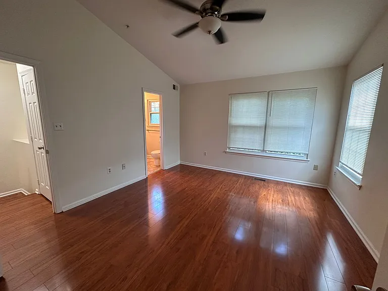 6913 Malachite Pl — Photo 21
