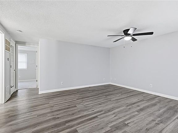 4th image of 1416 5th Ave