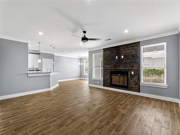 3rd image of 3413 Carverly Ave