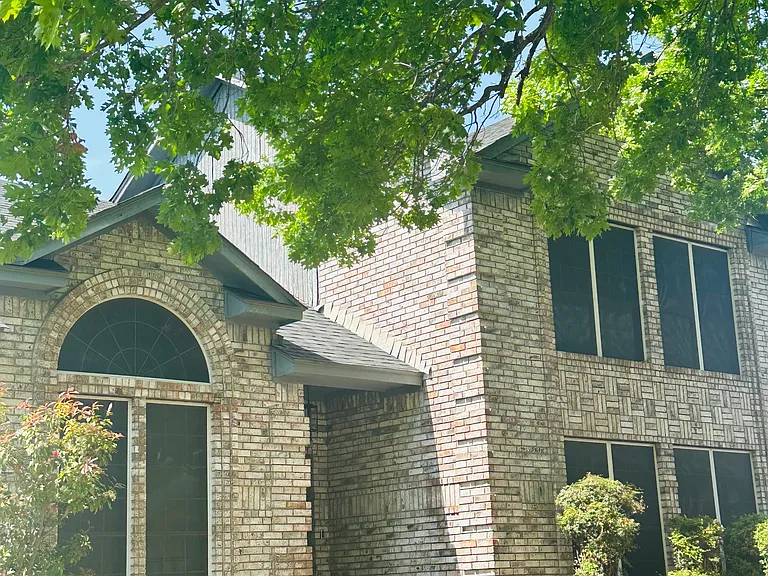 1441 Warwick Dr — Photo 30