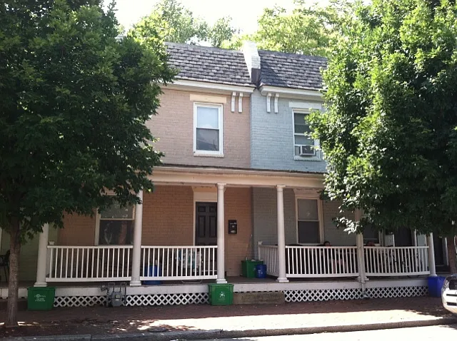20 S Plum St