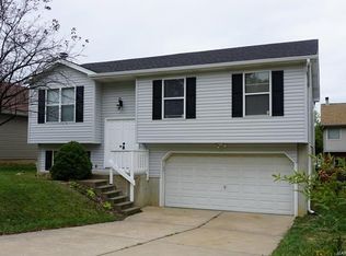 1347 Goldenrod Dr, O'Fallon, MO 63366