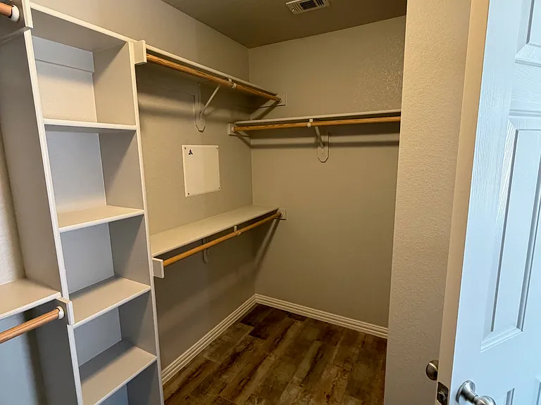 119 Clyde Dr — Photo 20