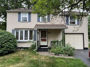 34 Dayne St, Rochester, NY 14622