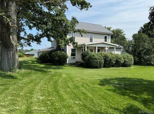 2371 Telephone Rd, Le Roy, NY 14482