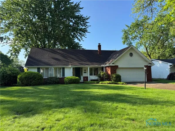 3763 Elmlawn Dr, Toledo, OH 43614