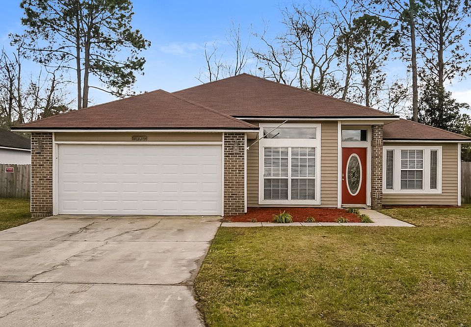 1st image of 9076 Castle Rock Dr