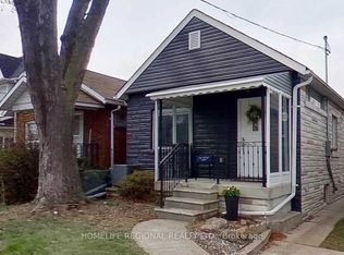 22 Criscoe St, Toronto, ON M6N 3Y9