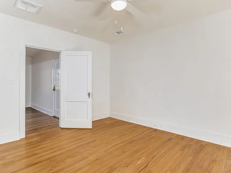 1515 E Lakeview Ave #D — Photo 3