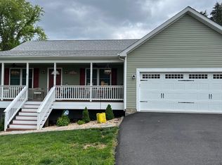 356 Granny Smith Rd, Linden, VA 22642