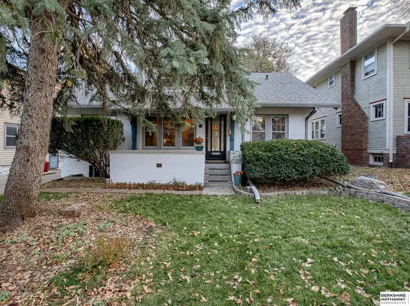 2111 Sewell St, Lincoln, NE 68502