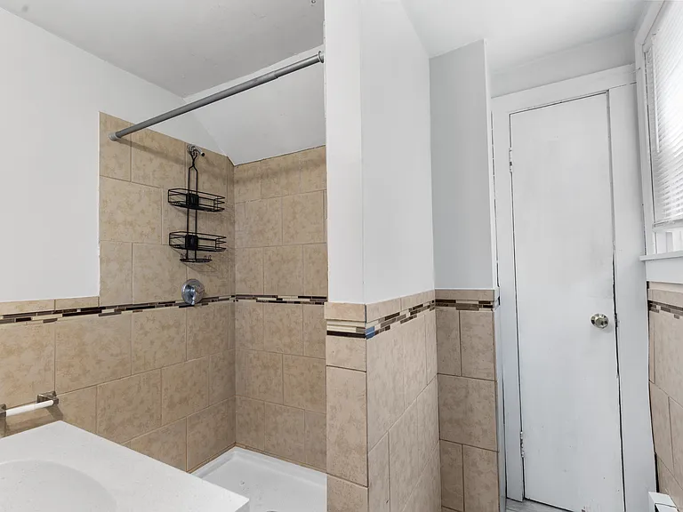 296 Washington Ave #2 — Photo 6