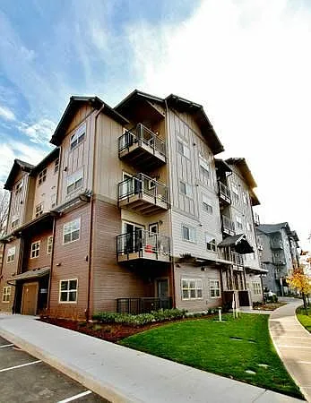 2 bed, 964 sqft, $1,900 — Photo 1