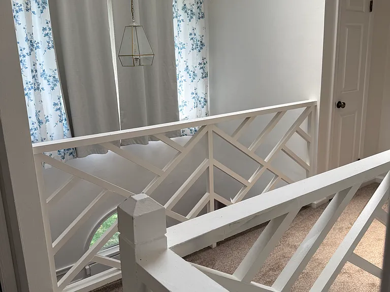 Landing between bedrooms