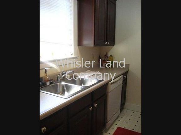 4th image of 1024 35th St APT 1