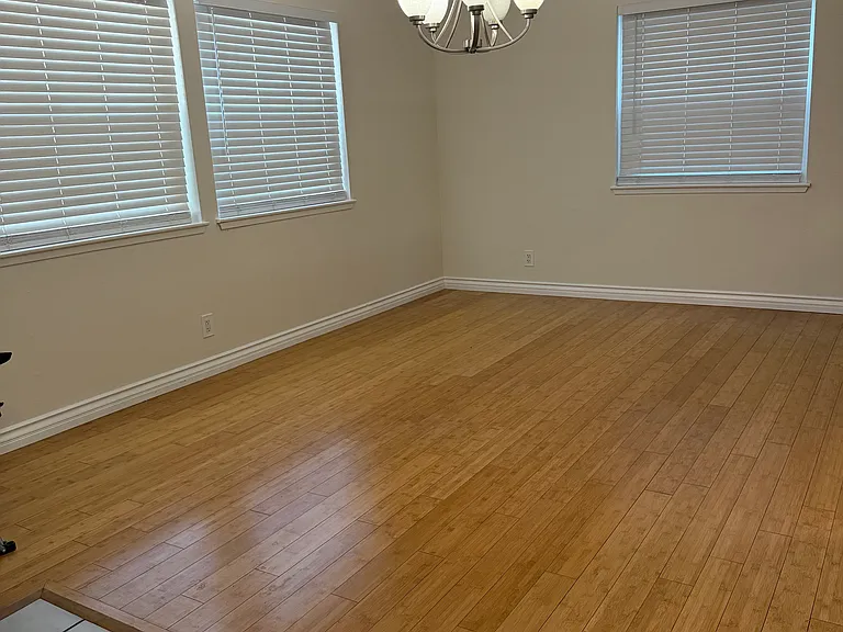 14726 Tupper St — Photo 14