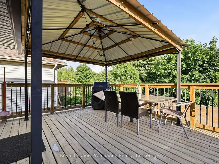 23 Fox Den Dr — Photo 21