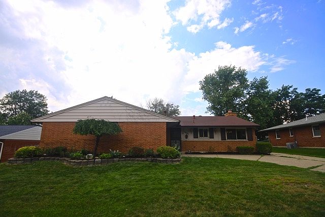 1st image of 6851 Hubbard Dr