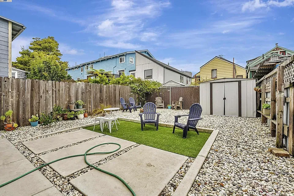 340 Peralta St — Photo 4
