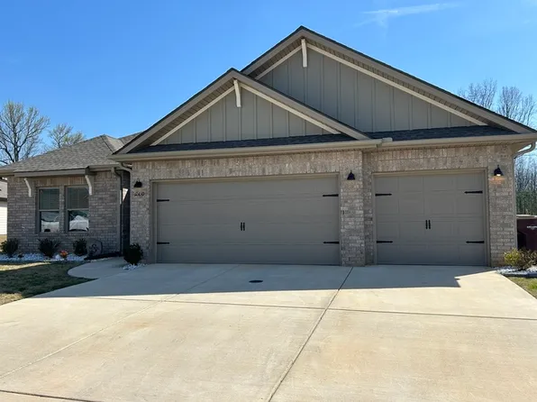 12450 Delia Ann Ln, Athens, AL