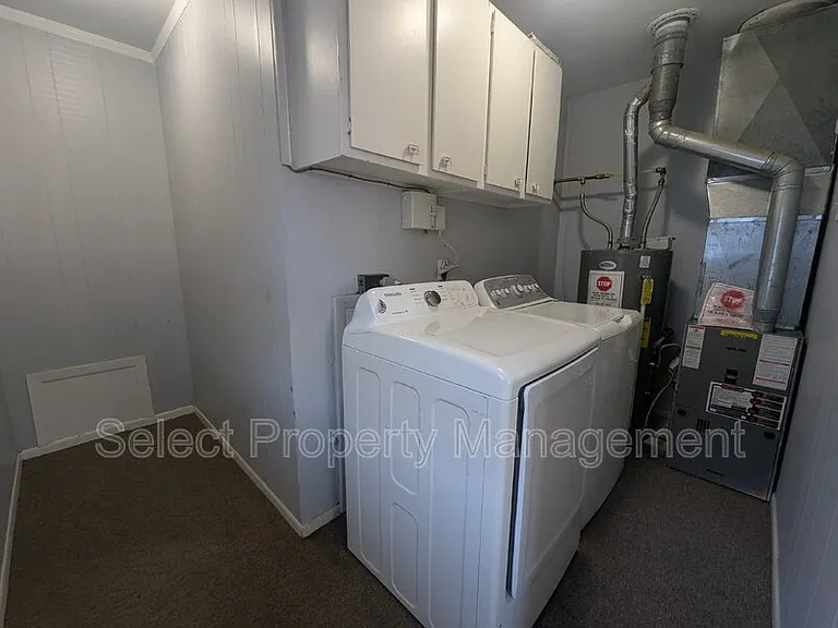 5425 Webster St — Photo 7