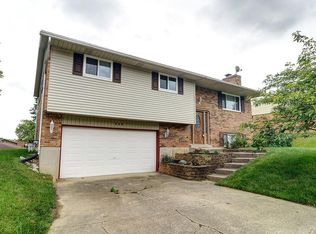 328 Ridgecrest Dr, Dayton, OH 45449