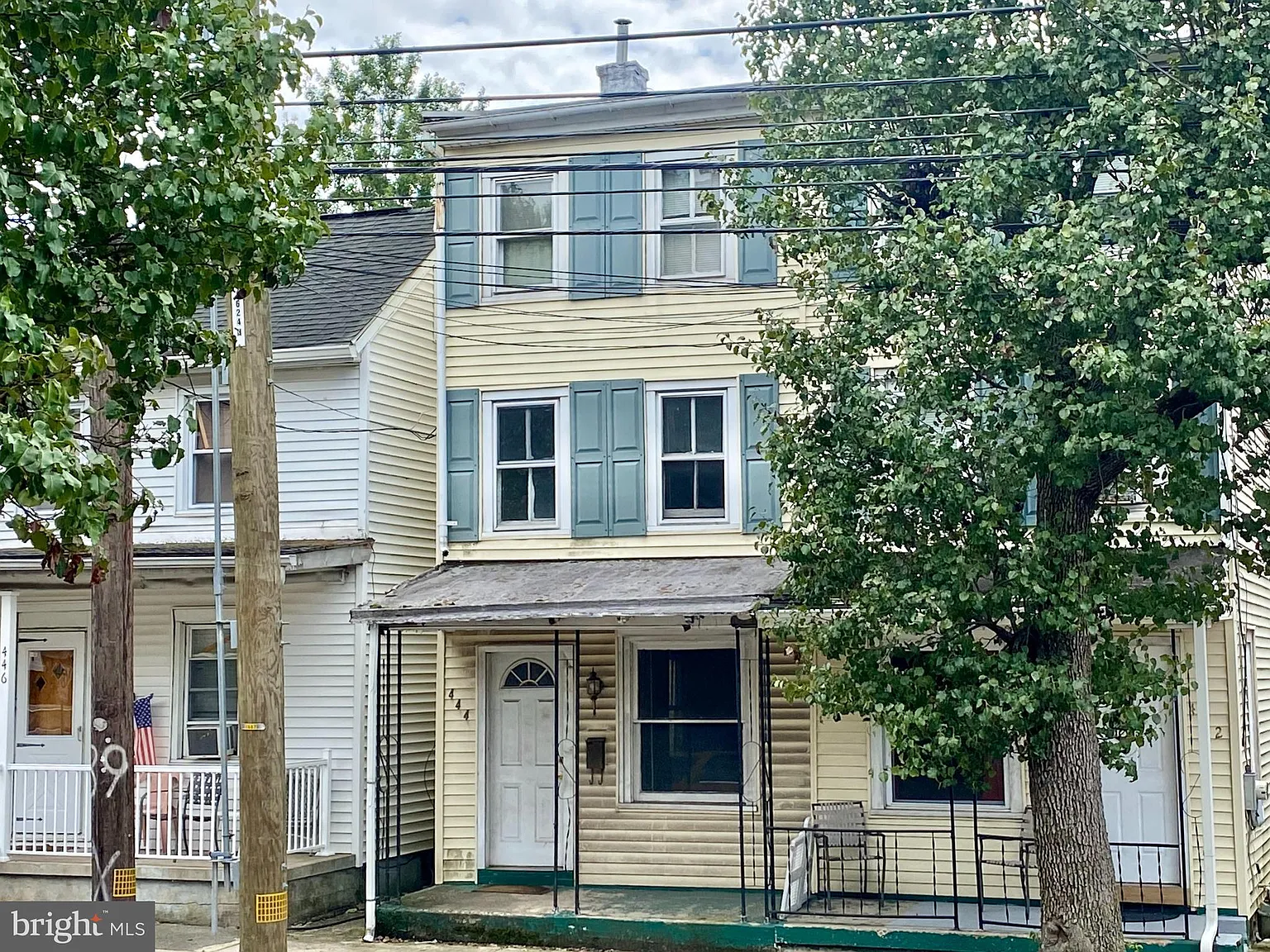 444 Beech St photo 1