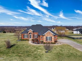843 Nevin Ln, Fisherville, KY 40023