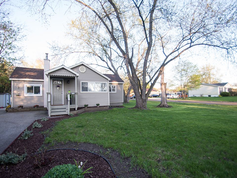 1st image of 3110 Brisbane Ave