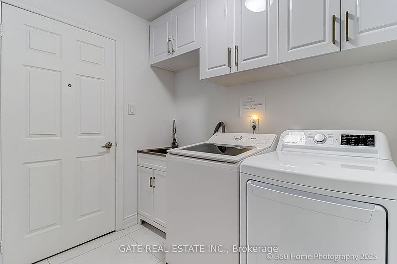 Markham House for rent - 2 Bedrooms — photo 6