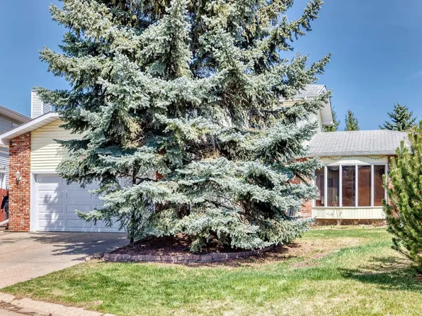 3923 149th St NW, Edmonton, AB T6R 1J7