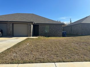 808 N 3rd St #B, Copperas Cove, TX 76522
