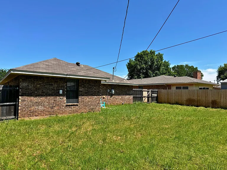5216 Brookwood Dr — Photo 24