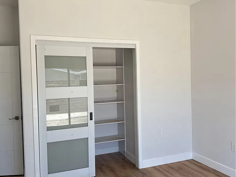 10422 Orchid Cir — Photo 5