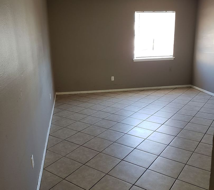 1st image of 5825 NW 34th St #6
