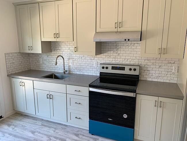 1st image of 4611 Lincoln Way