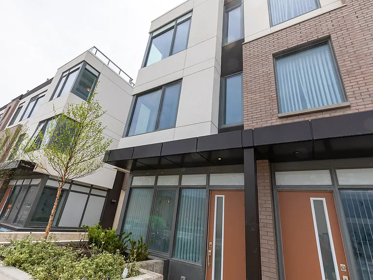 7895 Jane St #Townhouse B-7 — Photo 27