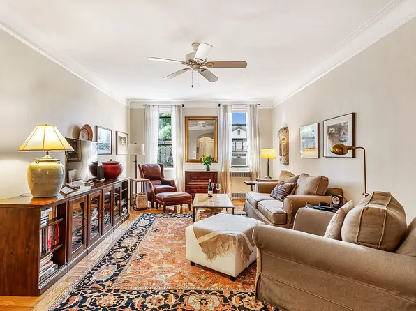 645 E 26th St APT 3L, Brooklyn, NY 11210