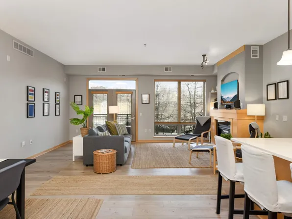 240 Spring St Unit 214, Saint Paul, MN 55102