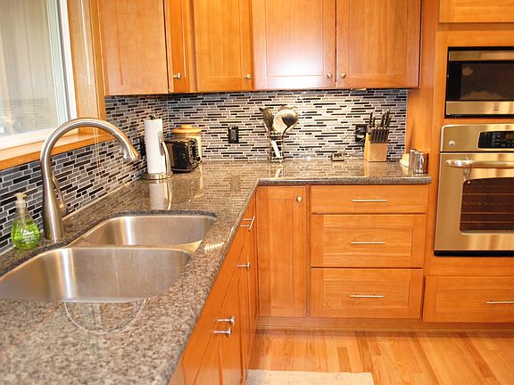 5th image of 4003 NW Country Ln