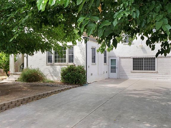 4th image of 3345 N Sierra Madre Ave