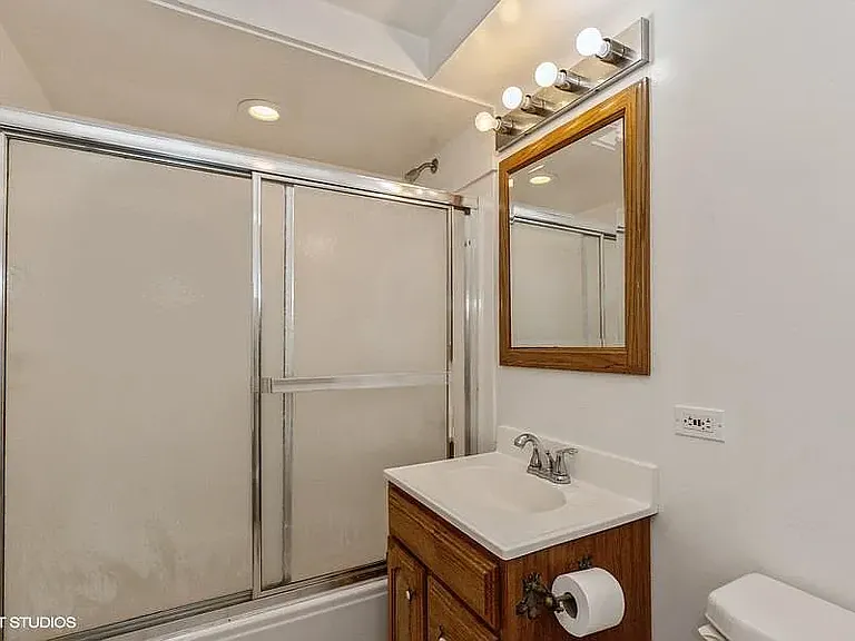 232 S Central Ave #2 — Photo 10