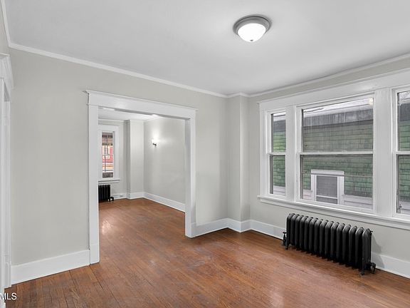 2nd image of 244 Morris St Floor 2