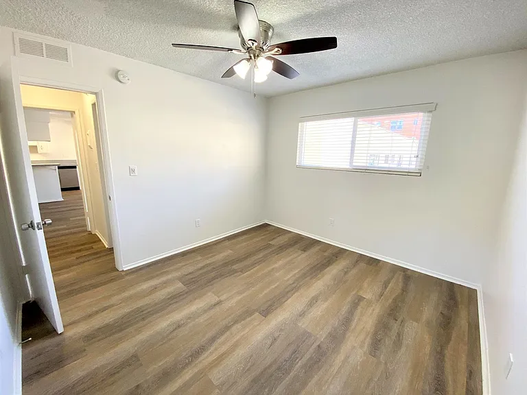 817 S. St. Andrews Pl — Photo 12