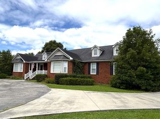 626 Camelot Rd, Lake City, SC 29560