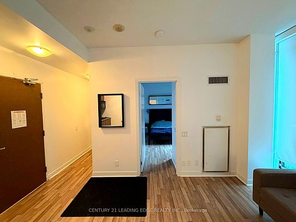 5th image of 8 Colborne St #2202