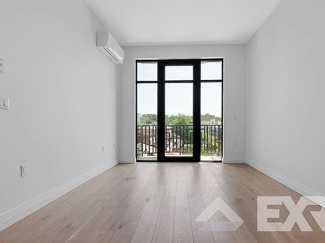 1st image of 875 4th Ave APT 817
