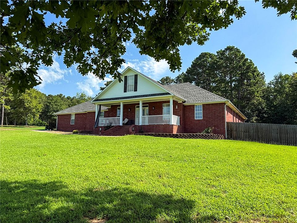 1st image of 70 Walthall Rd